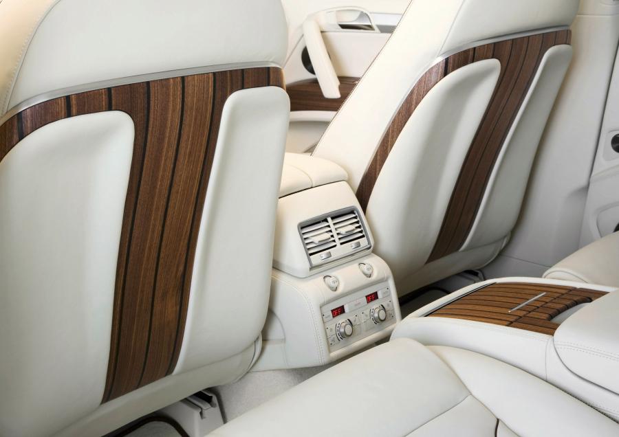 Интерьер Audi Q7 Coastline Concept (4L) 2008 года  (фото 6 из 13)